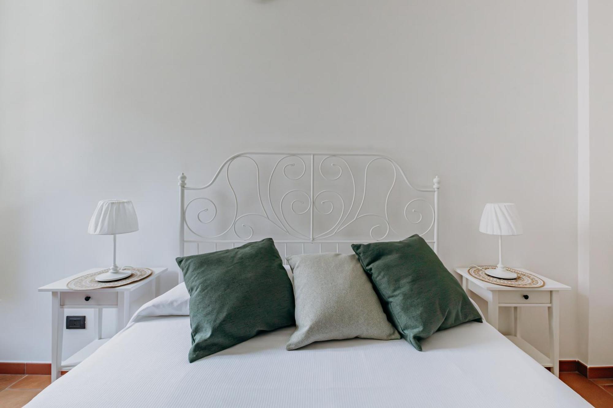 Green Leaves Apartment Syracuse ภายนอก รูปภาพ